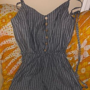 Striped Romper 💮